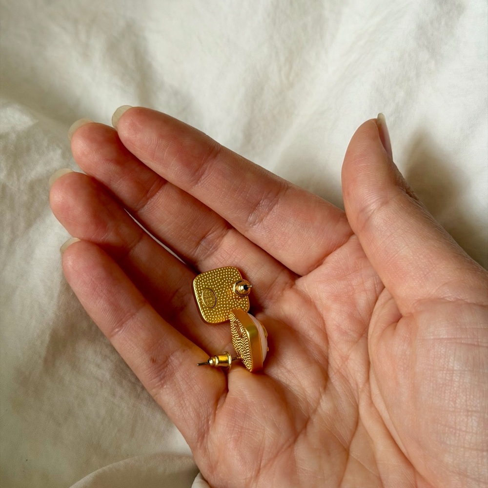 CHANEL Gold and Cream Square Earrings - Picture 9 of 15